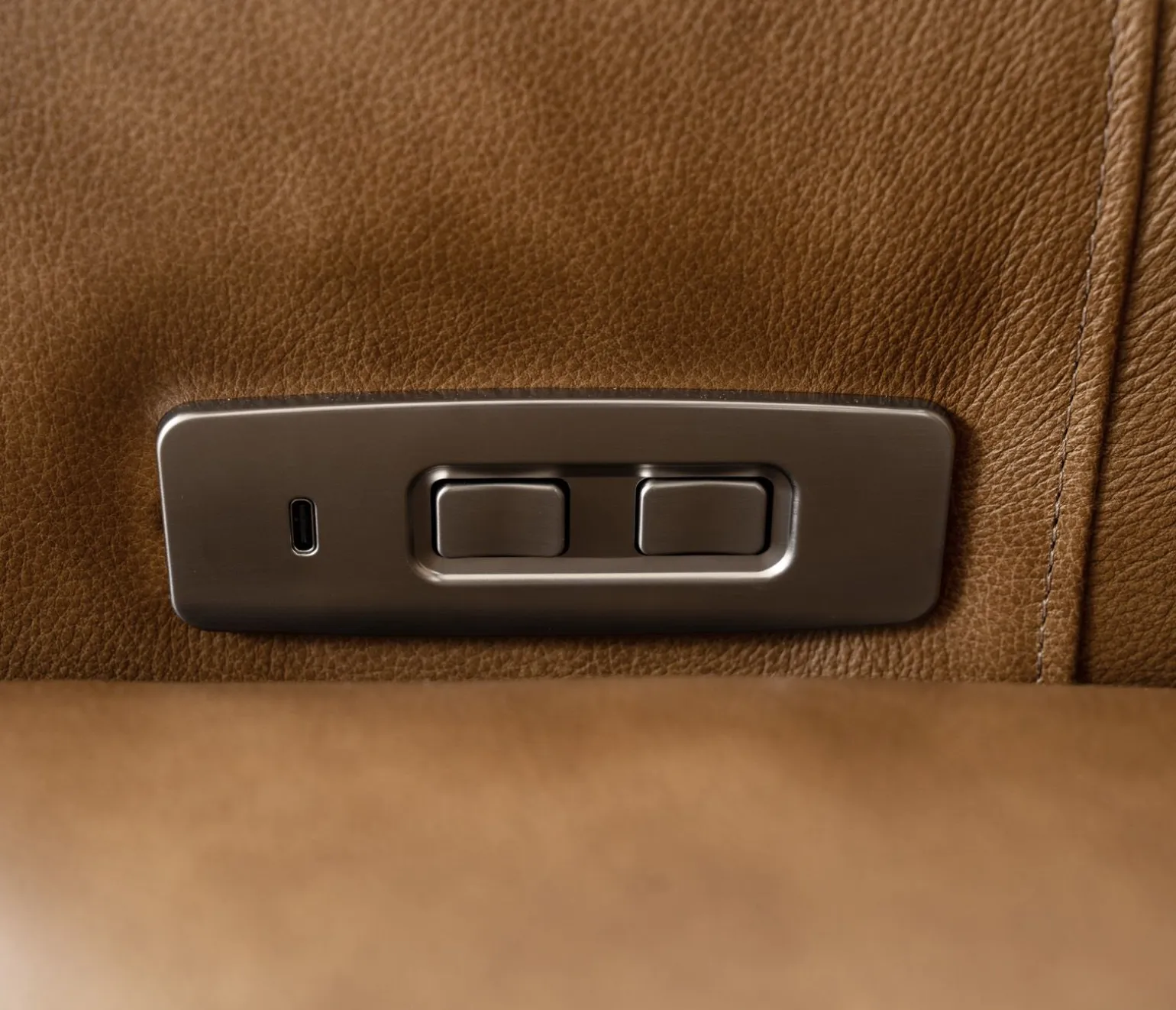 Kori Power Recliner