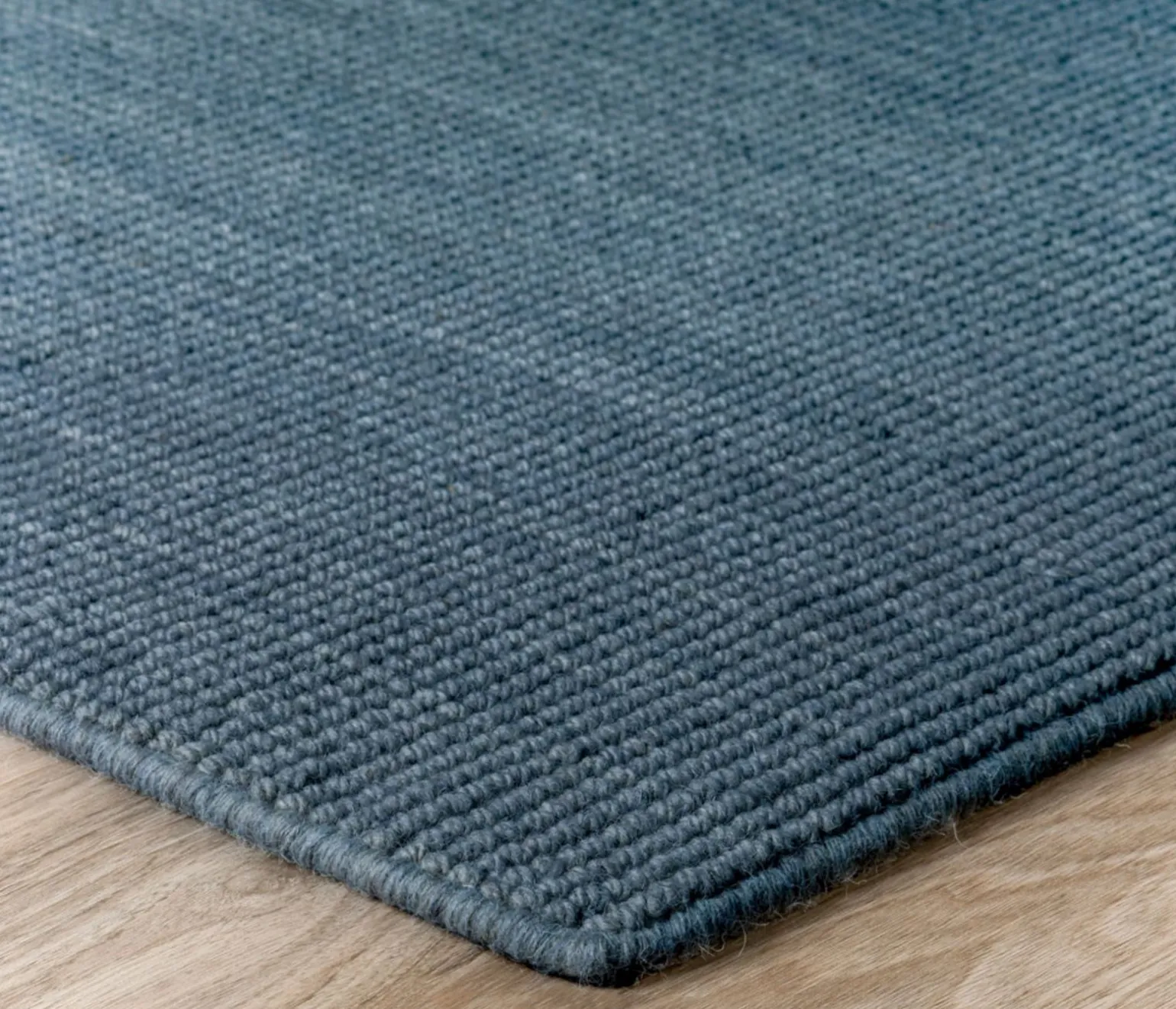 Monique Rug - Navy - 5' x 7'6