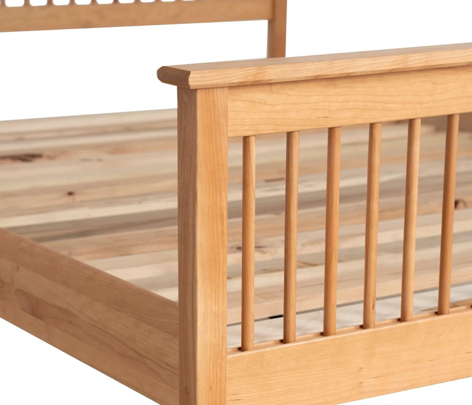 Shaker King Spindle Bed