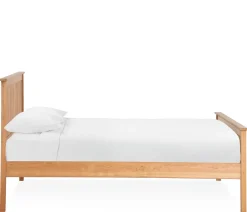 Shaker Queen Heritage Bed